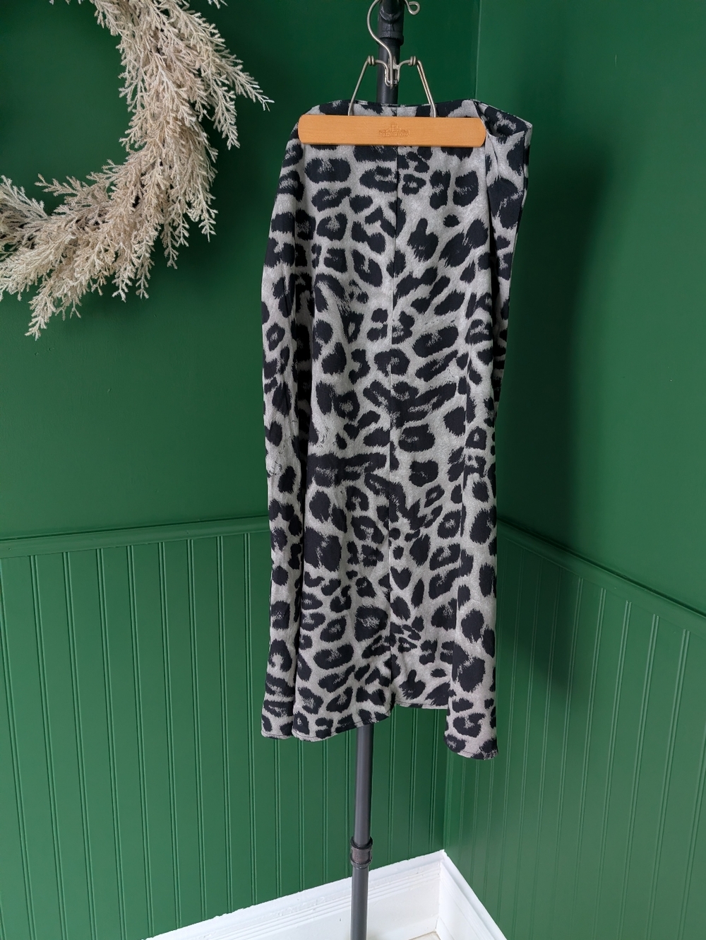 Shien Leopard Midi Skirt L